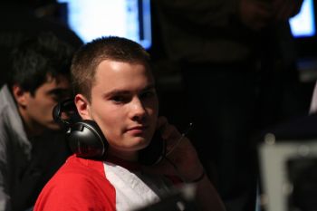 elemeNt image in game news headline
